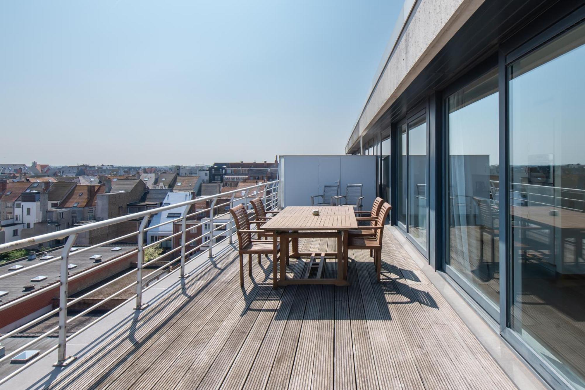 Penthouse With Seaview Apartment Ostend